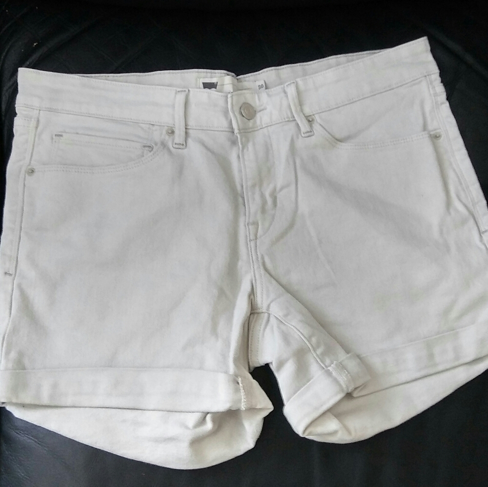 Levi’s White Label Rolled Hem Cream Shorts Size 30 - Picture 9 of 12